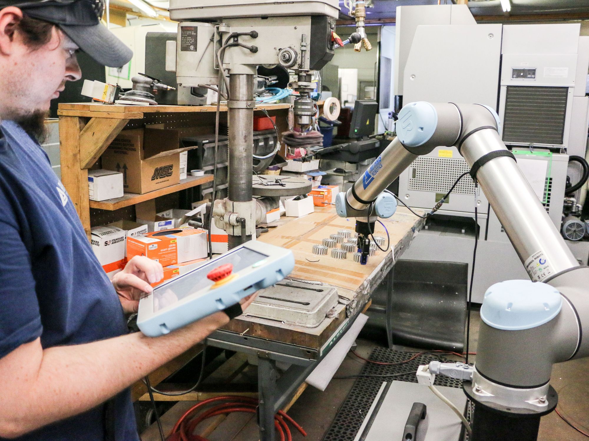 Cobots: Automatisierung in der Metallbearbeitung Cobots: Automatisierung in der Metallbearbeitung
