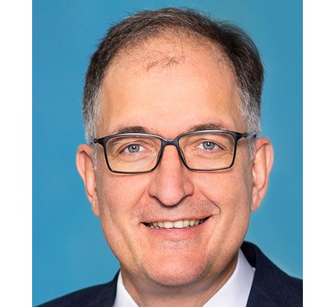 Peter Seeberger Prof. Dr. Dr. h.c. Peter Seeberger, Direktor am Max-Planck-Institut für Kolloid- und Grenzflächenforschung in Potsdam