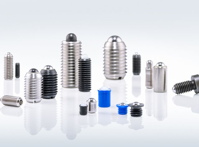 Small helpers with a big impact: Spring-loaded thrust pieces and ball lock pins Small helpers with a big impact: Spring-loaded thrust pieces and ball lock pins