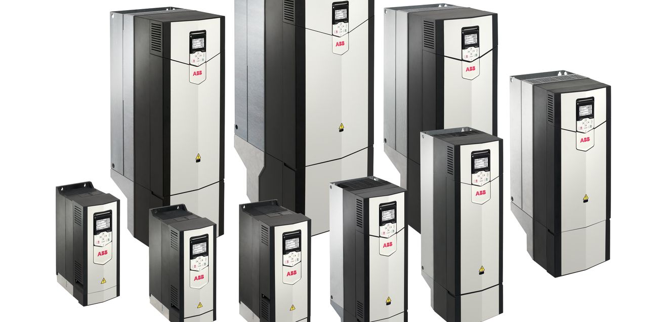 Die ABB-Frequenzumrichter ACS880 verfügen über die Funktion Safe Torque Off, die gefährliche Bewegungen im Notfall stoppt. Die ABB-Frequenzumrichter ACS880 verfügen über die Funktion Safe Torque Off, die gefährliche Bewegungen im Notfall stoppt.