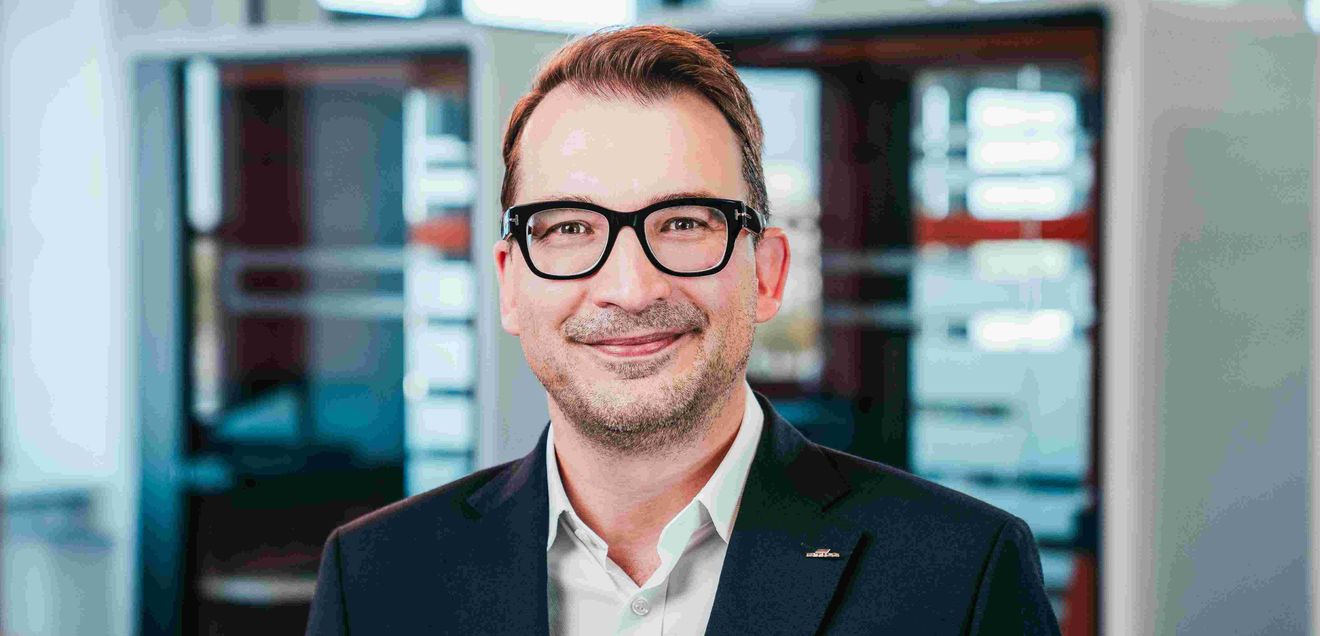 Interview mit Stills Dr. Florian Heydenreich: Passgenaue Lösungen sorgen für Nachhaltigkeit Interview mit Stills Dr. Florian Heydenreich: Passgenaue Lösungen sorgen für Nachhaltigkeit