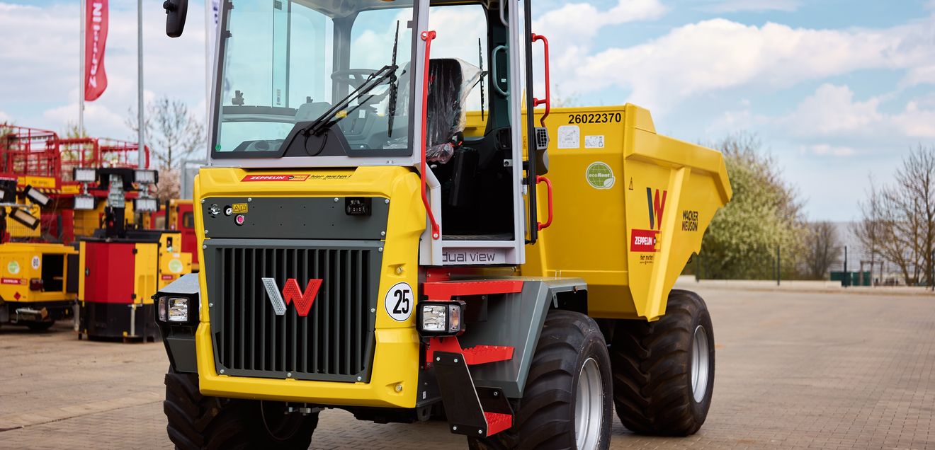 Der Raddumper DV125 aus dem Mietprogramm von Zeppelin Rental ermöglicht dank seines Drehsitzkonzepts eine optimale Übersicht