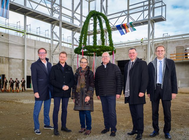 Goldbeck und die Technische Universität Dresden feiern Richtfest für das Smart Mobility Lab in Hoyerswerda