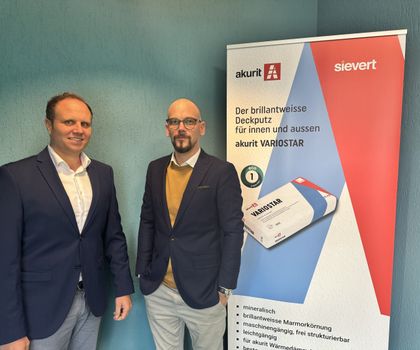 Christoph Bader (l.) und Manuel Reiter (r.) blicken freundlich in die Kamera
