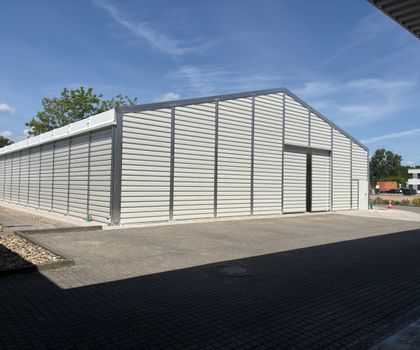 Die neue Lagerhalle von Gutjahr