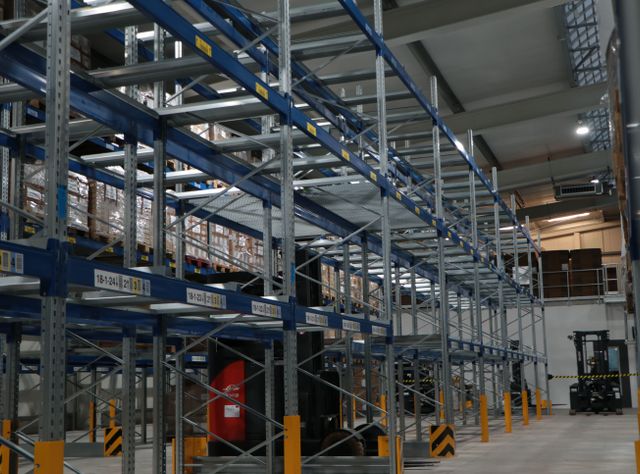 Mit wiederaufbereiteter IT-Hardware hat sich die 2007 als Start-Up mit drei Mitarbeitern gegründete Cybertrading GmbH mittlerweile zu einem weltweiten Vertreiber mit mehr als 100 Angestellten entwickelt. Die Weichen für weiteres Wachstum hat Mehrfarbige Etiketten helfen, Durchsatz zu optimieren