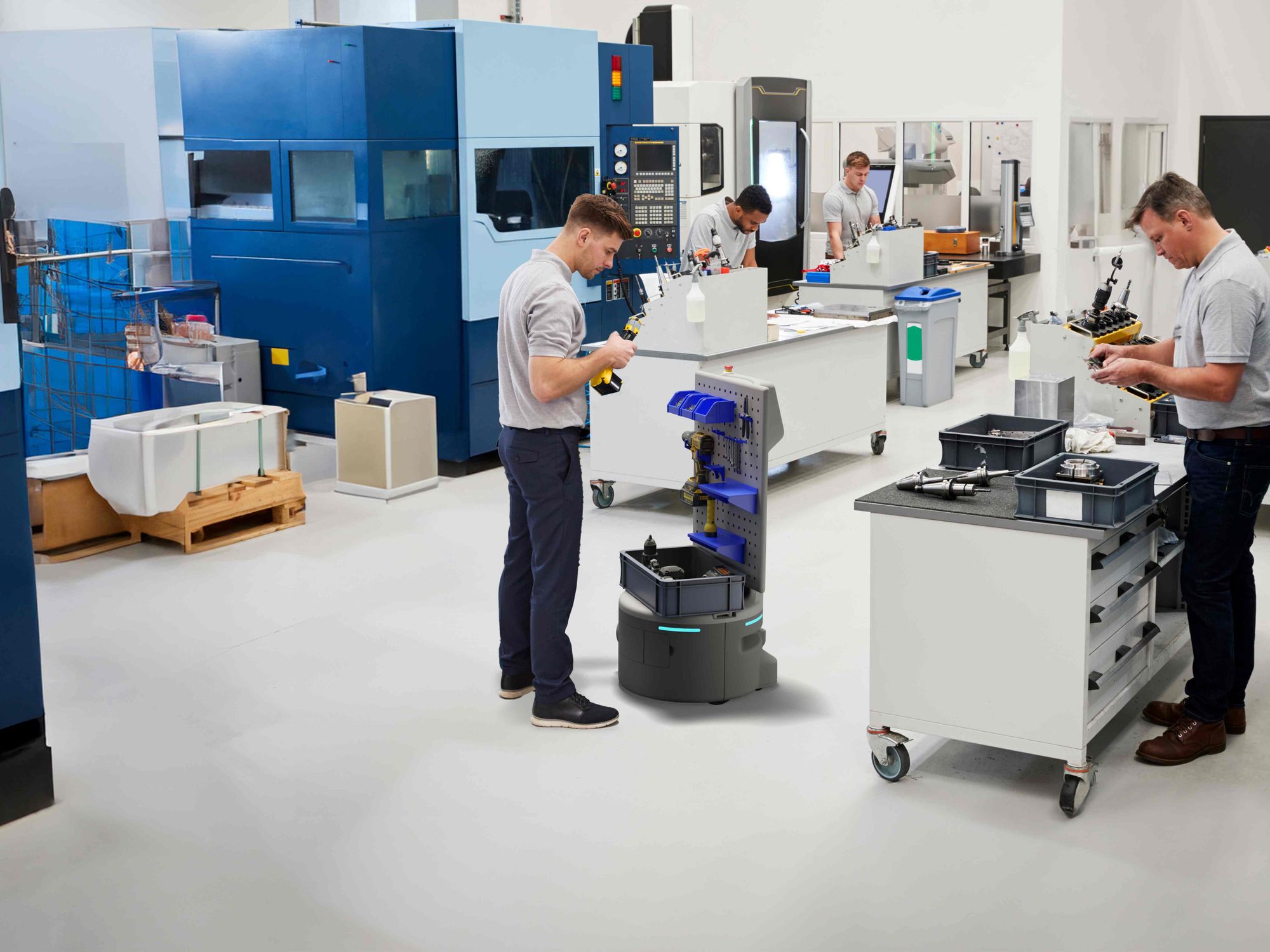 Robotics: New service robots for production and logistics