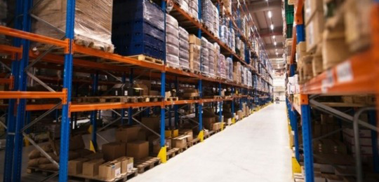 Logistik im Umbruch: KI und Automatisierung verschärfen Skill-Lücke Logistik im Umbruch: KI und Automatisierung verschärfen Skill-Lücke