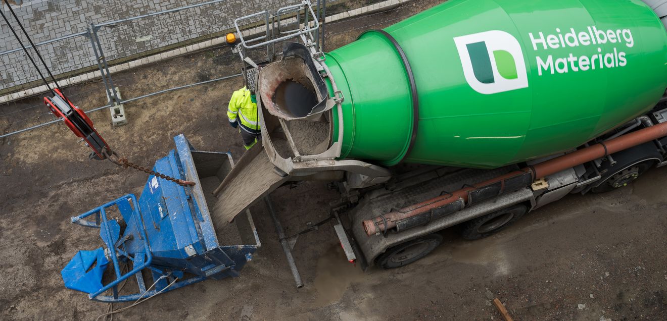 Die Herstellung von R-Beton erfordert ausreichend und qualitativ hochwertiges Abbruchmaterial. Die Stadt Hamburg verfolgt ehrgeizige Ziele im Bereich des Klimaschutzes und der Ressourceneffizienz.