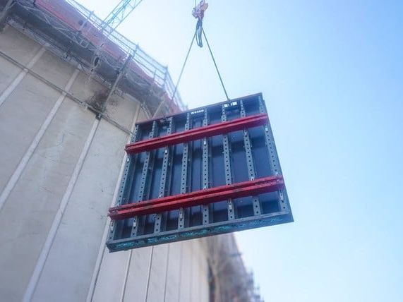 Sichtbeton-Ästhetik dank Mayer Schaltechnik Sichtbeton-Ästhetik dank Mayer Schaltechnik