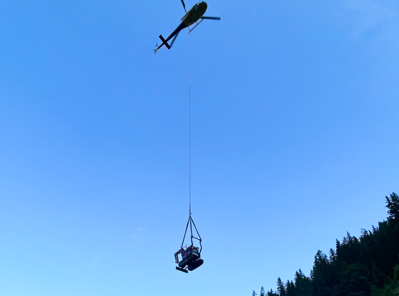 HKL Baumaschinen meistert alpine Herausforderung