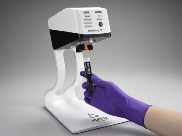 Automatischer Entkapper und Verschließer: Röhrchen im Labor öffnen und verschließen "IntelliXcap™ S1" von Azenta Life Sciences