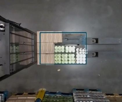 Smart Vision: retail logistics with artificial intelligence Smart Vision: retail logistics with artificial intelligence