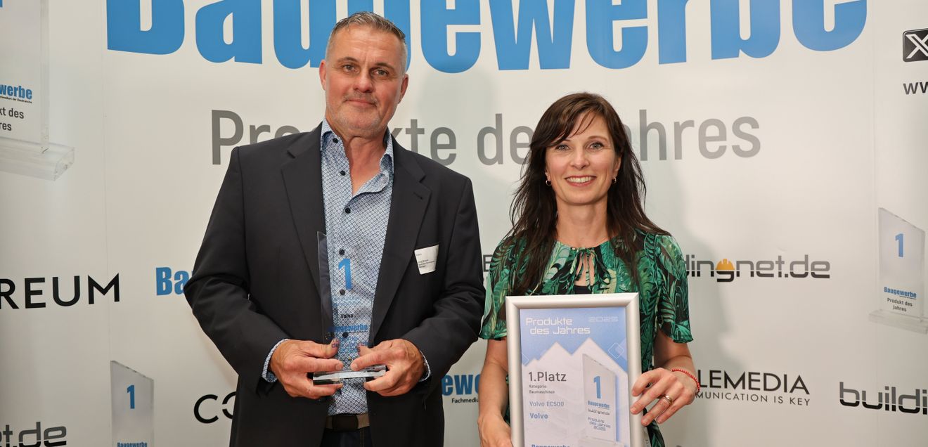 Sandra Jansen, Media Relations & Communications Manager und Jörg Breuer,Business Development Manager,von Volvo CE