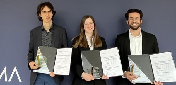 Digitalization in mechanical engineering: VDMA awards young talent prize to four AI talents, From left: Jonas Grajetzki, Alessa Seeger, Tanaro Schädler.