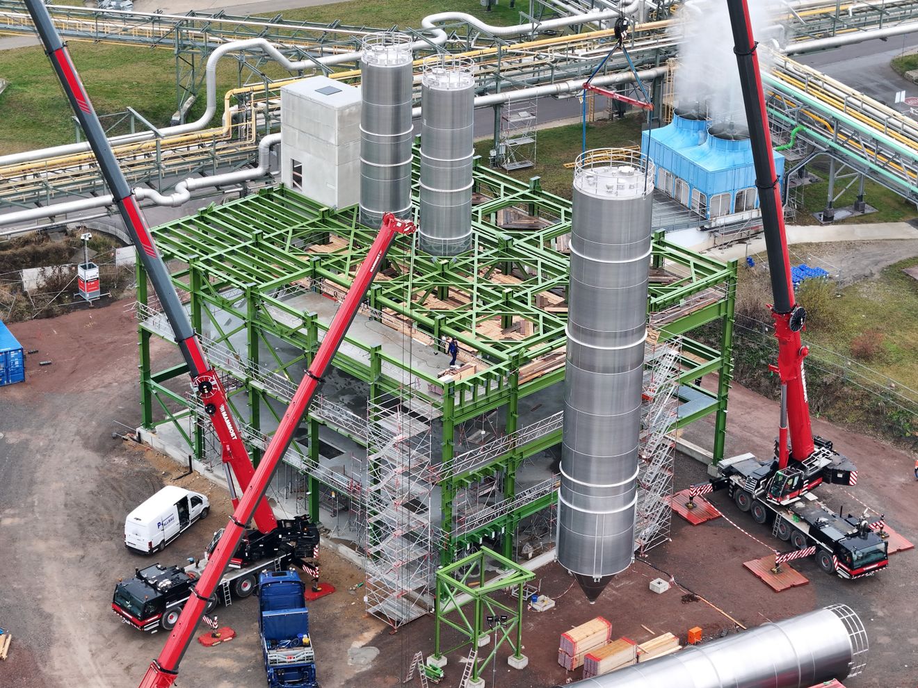 Effiziente Unterstützung beim Bau einer hochmodernen Produktionsanlage für COC-Polymere Effiziente Unterstützung beim Bau einer hochmodernen Produktionsanlage für COC-Polymere