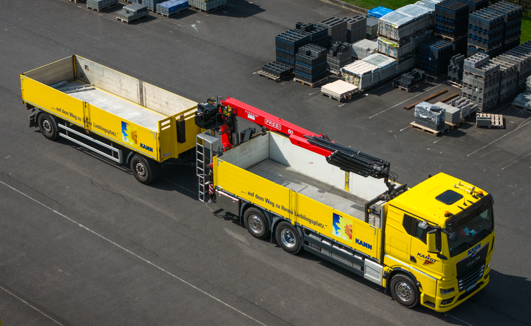 Die Karst Transporte hat ihren Fuhrpark modernisiert. Die Karst Transporte hat ihren Fuhrpark modernisiert.
