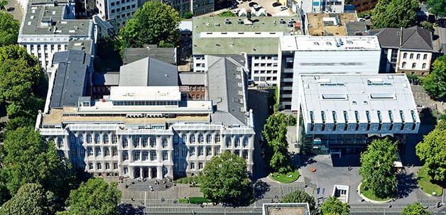 Dassault Systèmes: Ausbildungs-Partnerschaft mit der RWTH Aachen Dassault Systèmes: Ausbildungs-Partnerschaft mit der RWTH Aachen