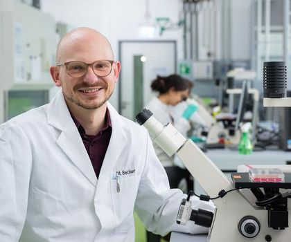 Prof. Dr. Michael Becker vom Fachbereich Chemie- und Biotechnologie der Hochschule Darmstadt Prof. Dr. Michael Becker vom Fachbereich Chemie- und Biotechnologie der Hochschule Darmstadt