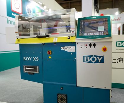Boy auf der Chinaplas 2024: Medizinische Spezialteile aus kleinen Maschinen Boy auf der Chinaplas 2024: Medizinische Spezialteile aus kleinen Maschinen