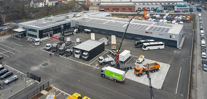 Nutzfahrzeugzentrum Mercedes-Benz Stuttgart übernimmt ab sofort Vertrieb und Service von Lkw der Marken Mercedes-Benz und FUSO sowie Service von Bussen der Marken Mercedes-Benz und Setra Daimler Truck eröffnet neuen Standort für Vertrieb und Service von Lkw und Bussen in Stuttgart