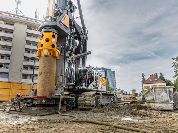 Für neue U-Bahnlinie: LB 55 von Liebherr bohrt sich durch München