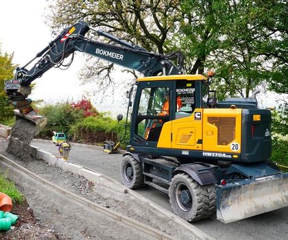 Bokmeier erweitert Maschinenpark um Hyundai Kurzheck-Mobilbagger HW170A CR Bokmeier erweitert Maschinenpark um Hyundai Kurzheck-Mobilbagger HW170A CR