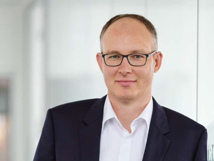 Helu-Geschäftsführer Marc Luksch zum Artikel Helukabel firmiert künftig als Helu und positioniert sich als System- und Lösungsanbieter für elektrische Verbindungstechnik mit neuem Markenauftritt und Claim.