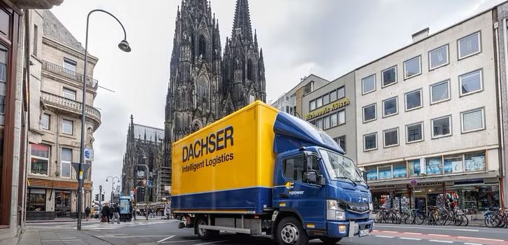 Green Logistics: Emissionsfreie Lieferzone: Dachser bedient Teile der Kölner Innenstadt per E-Lkw Green Logistics: Emissionsfreie Lieferzone: Dachser bedient Teile der Kölner Innenstadt per E-Lkw