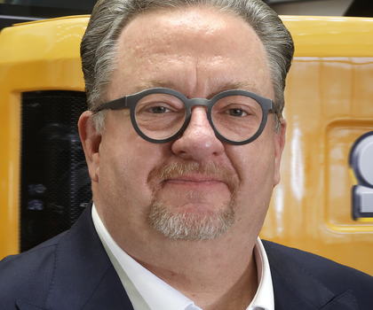 Stephan Theis, General Manager für das Sany Baumaschinengeschäft bei Putzmeister. Stephan Theis, General Manager für das Sany Baumaschinengeschäft bei Putzmeister blickt freundlich in die Kamera
