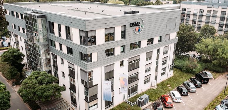 Leibniz-WissenschaftsCampus für die DSMZ in Braunschweig Hauptgebäude des Leibniz-Instituts DSMZ auf dem Science Campus Braunschweig-Süd