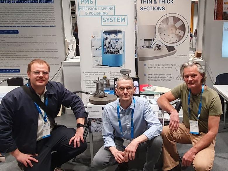Halter für die geologische Probenpräparation wird auf der europäischen Leitmesse für Geowissenschaften EGU in Wien präsentiert