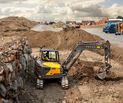 Drei neue Kompaktbagger von Volvo CE