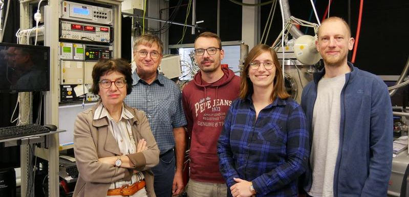 Das Bochumer Forschungsteam: Von links nach rechts Martina Havenith, Gerhard Schwaab, Philipp Meyer, Svenja Jäger und Stefan Henkel