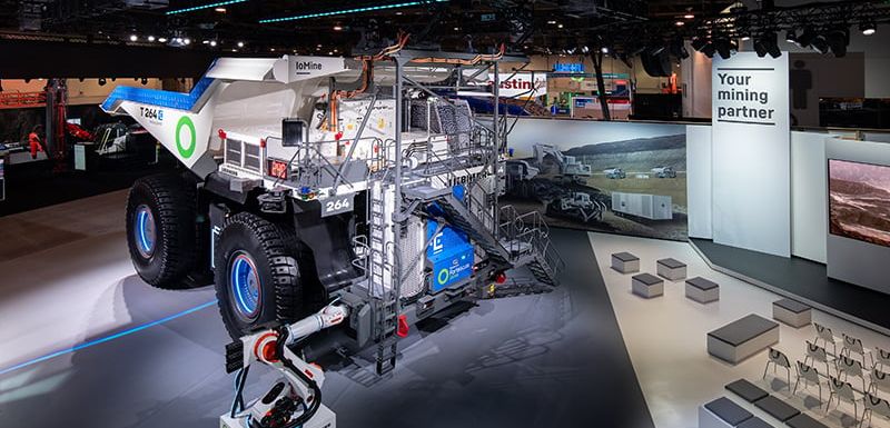 Liebherr erhält Rekordauftrag: 475 Maschinen für Fortescue Mining Der emissionsfreie und autonome T 264 Muldenkipper auf der MINExpo 2024 in Las Vegas