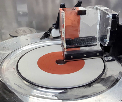 Rotating multi-metal 3D printing - students accelerate the production of rocket parts In the new 3D printing machine, two different materials are simultaneously fused by the laser on the rotating platform