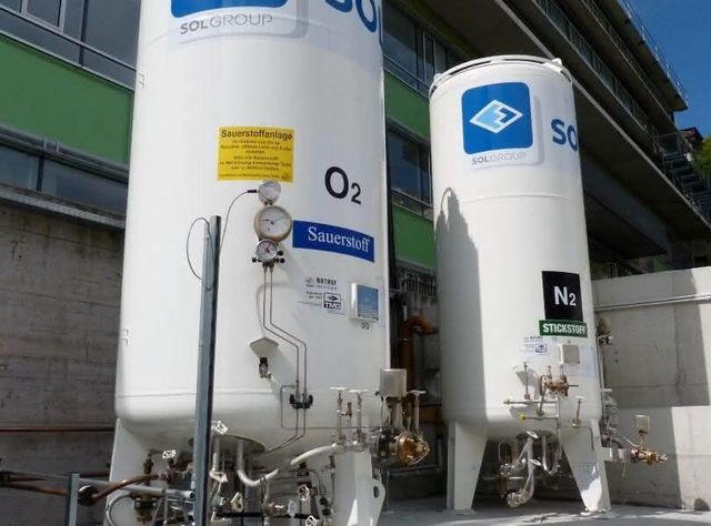 Außentanks für die Bereitstellung von medizinischem Sauerstoff und flüssigem Stickstoff Außentanks für die Bereitstellung von medizinischem Sauerstoff und flüssigem Stickstoff