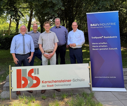 Kerschensteiner-Schule und Ernst Petershagen schließen Bildungspartnerschaft Kerschensteiner-Schule und Ernst Petershagen schließen Bildungspartnerschaft