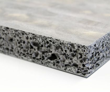 Innovative Materialien: Metallschaum und PFAS-Ersatz verbessern Umweltbilanz Innovative Materialien: Metallschaum und PFAS-Ersatz verbessern Umweltbilanz