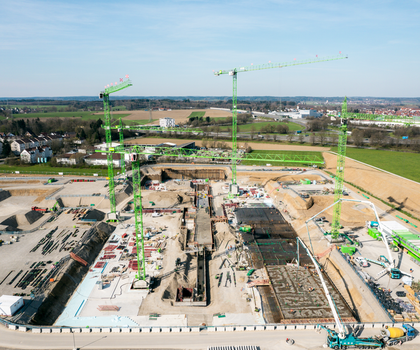 Sechs Wolff Krane im Großeinsatz: 60.000 Kubikmeter Beton für das Klinikum Memmingen Sechs Wolff Krane im Großeinsatz: 60.000 Kubikmeter Beton für das Klinikum Memmingen