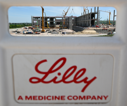 Das BIld zeigt die Bauarbeiten am künftigen Pharmastandort Alzey für Eli Lilly