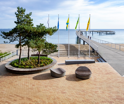 Gima Pflasterklinker prägen den Vorplatz der Maritim Seebrücke in Timmendorfer Strand