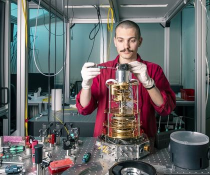 Karlsruher Institut für Technologie (KIT): Neuer Baustein für das Quanteninternet