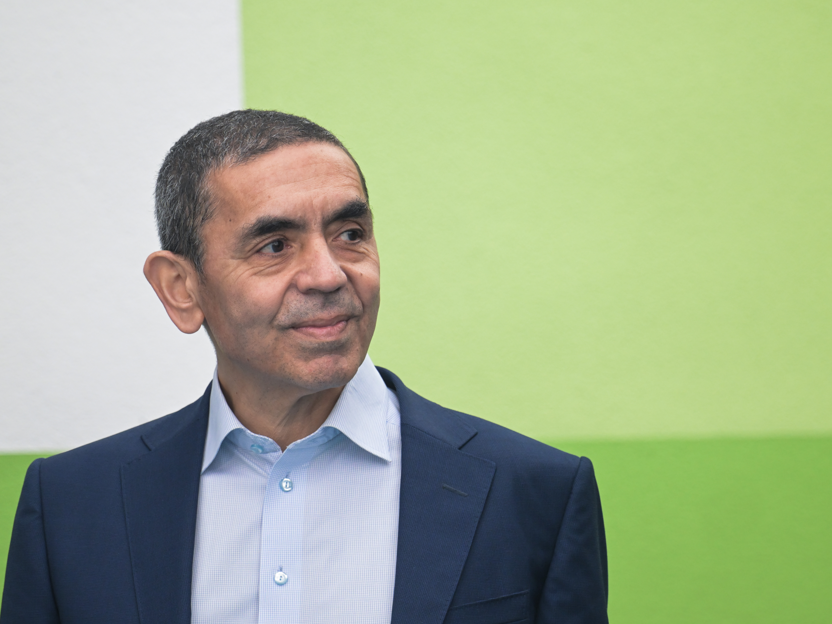 Biontech will Curevac übernehmen Ugur Sahin, Mitgründer und Vorstandsvorsitzender von Biontech, während eines Besuchs des Biontechstandortes Görzhausen I bei einer Pressekonferenz.