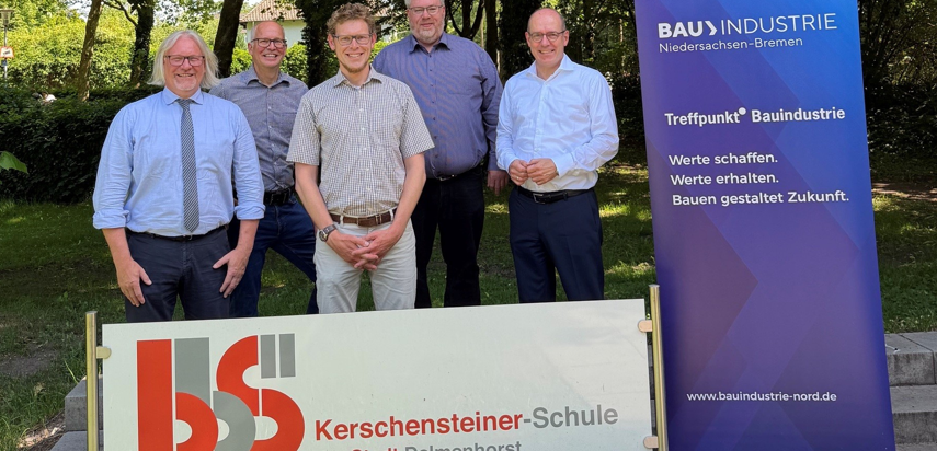 Kerschensteiner-Schule und Ernst Petershagen schließen Bildungspartnerschaft Kerschensteiner-Schule und Ernst Petershagen schließen Bildungspartnerschaft