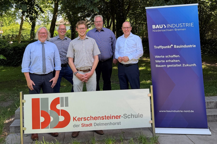 Kerschensteiner-Schule und Ernst Petershagen schließen Bildungspartnerschaft Kerschensteiner-Schule und Ernst Petershagen schließen Bildungspartnerschaft