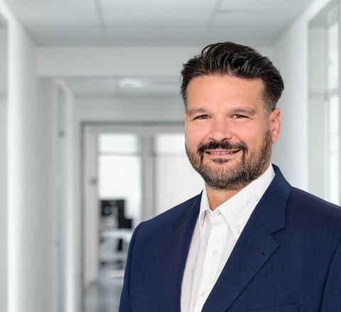 Dimitrios Koutrouvis, Lütze Tranportation Lütze Transportation: Zertifiziert gemäß IRIS Rev.04