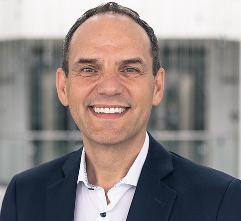 Ralf Bühler ist CEO bei Conrad Electronic. Ralf Bühler ist CEO bei Conrad Electronic.