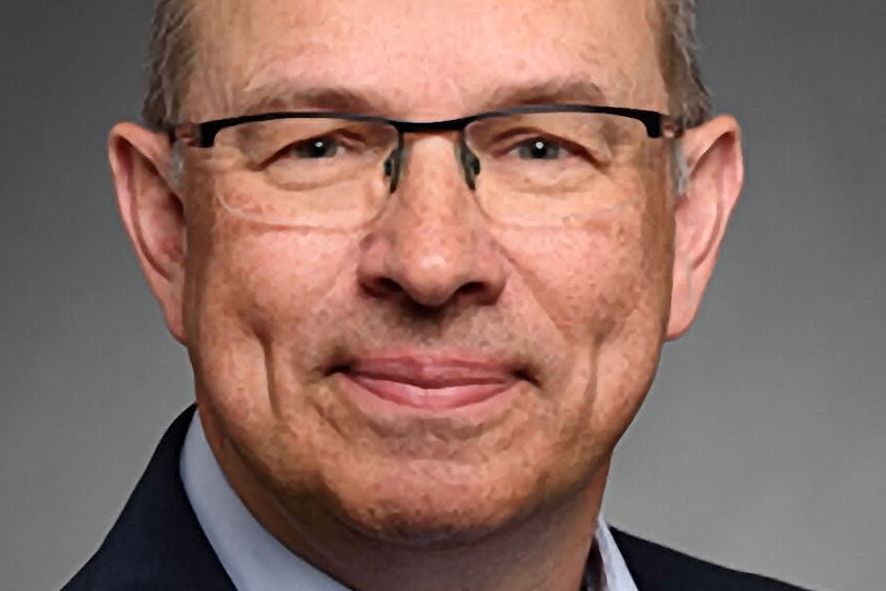 Dr.-Ing. Marc Hüske im Interview: "Eine Datenökonomie lebt von der Beteiligung vieler Parteien" Dr.-Ing. Marc Hüske im Interview: "Eine Datenökonomie lebt von der Beteiligung vieler Parteien"