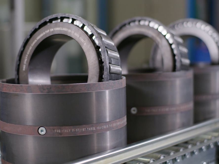 Schaeffler Industrial Remanufacturing Services: Stock preparation saves resources and reduces costs Schaeffler Industrial Remanufacturing Services: Stock preparation saves resources and reduces costs